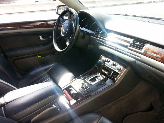 
								Audi A8 lleno									