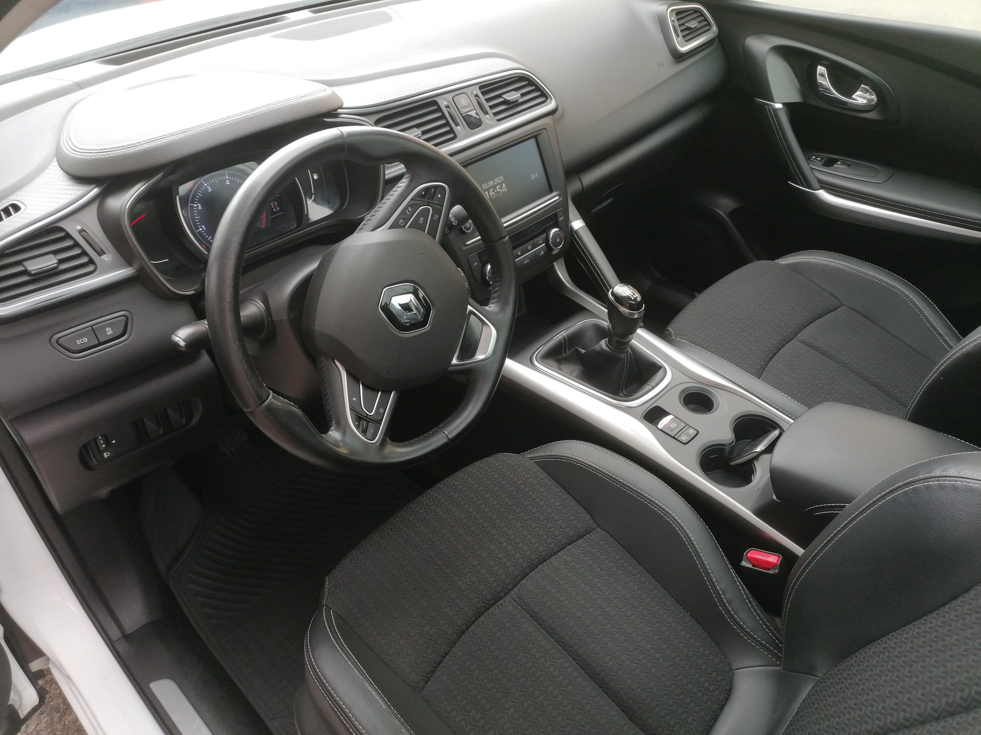 
								RENAULT KADJAR 1.6 lleno									