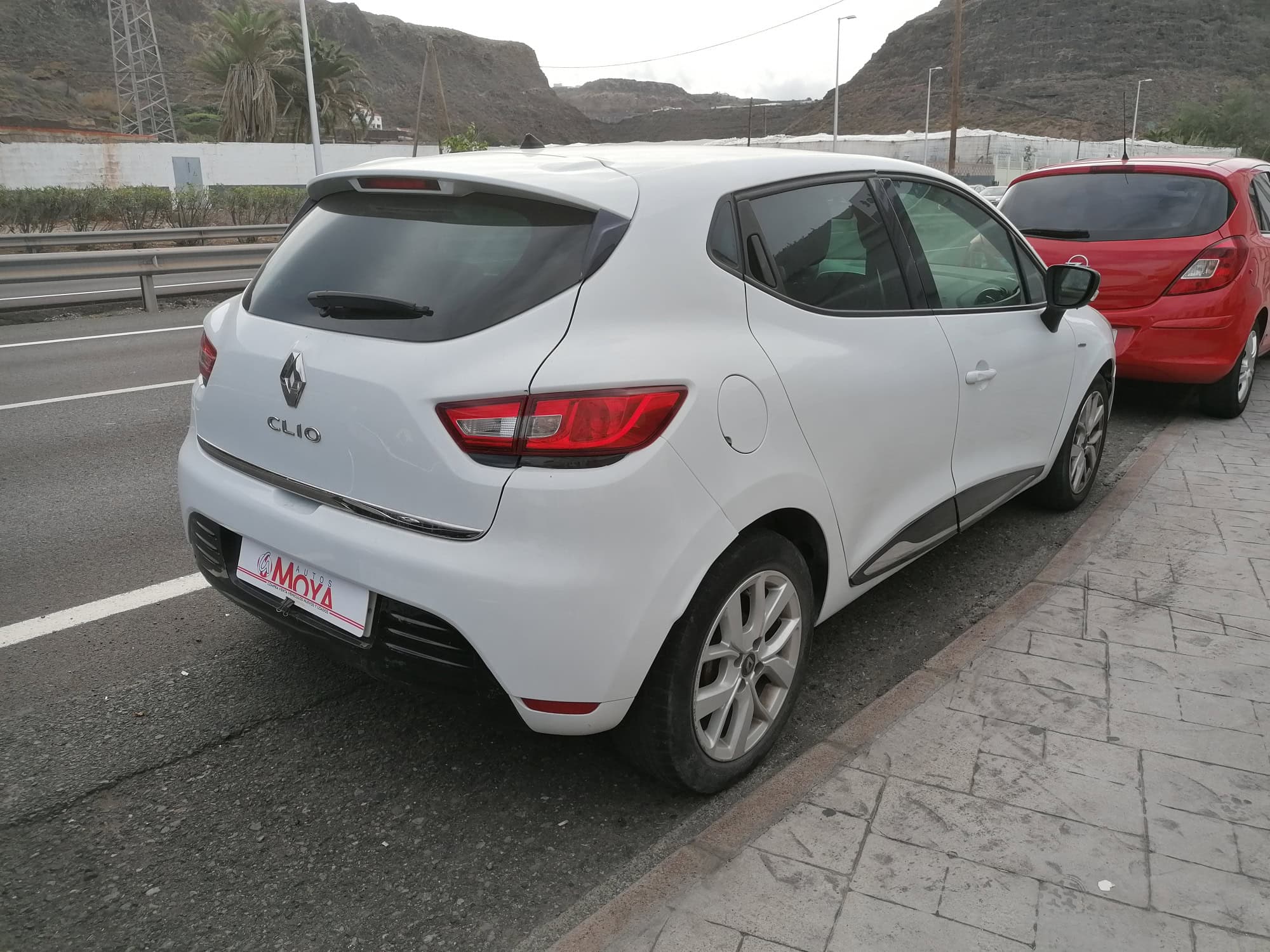 RENAULT CLIO 0.9