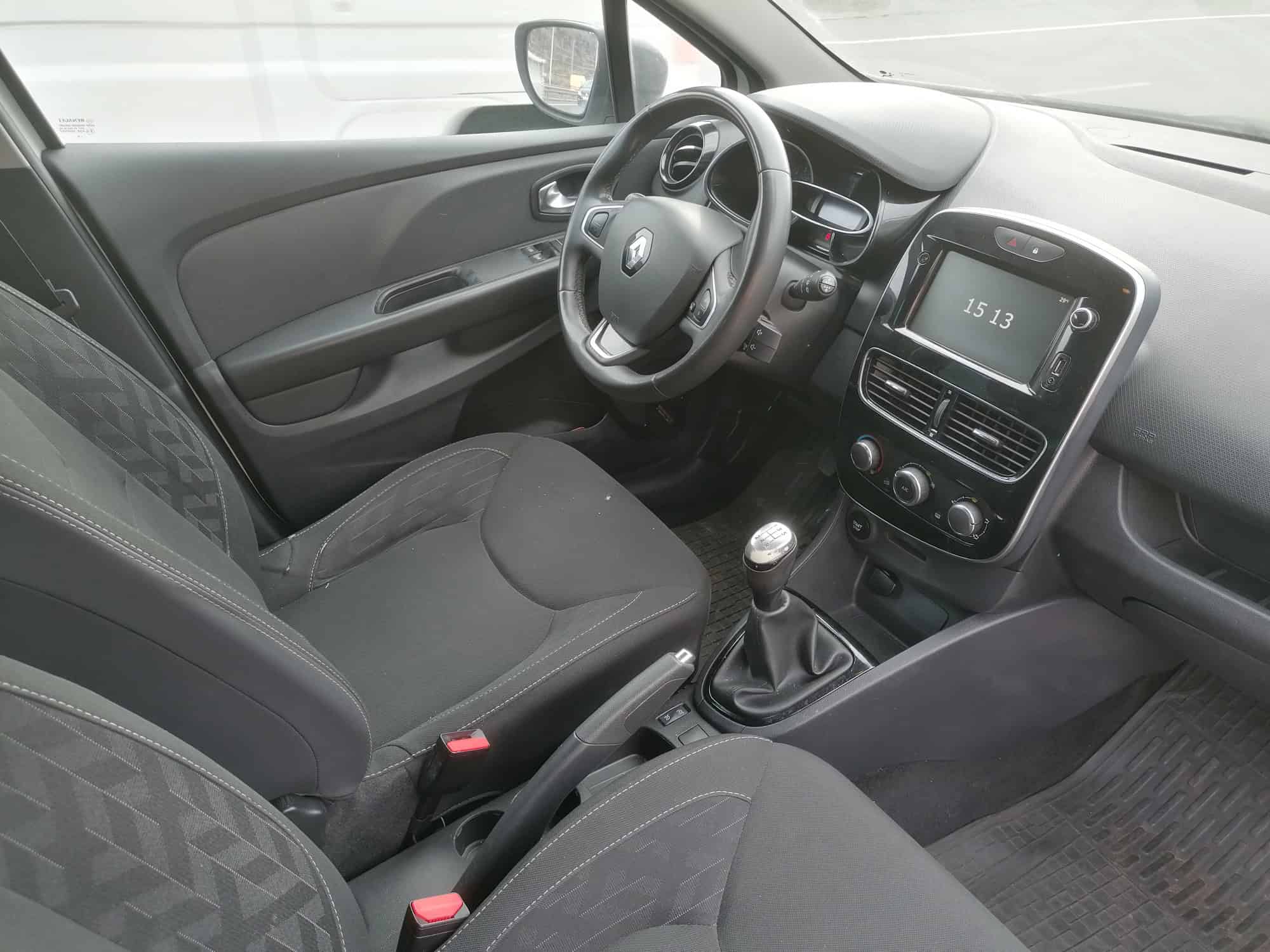 
								RENAULT CLIO 0.9 lleno									