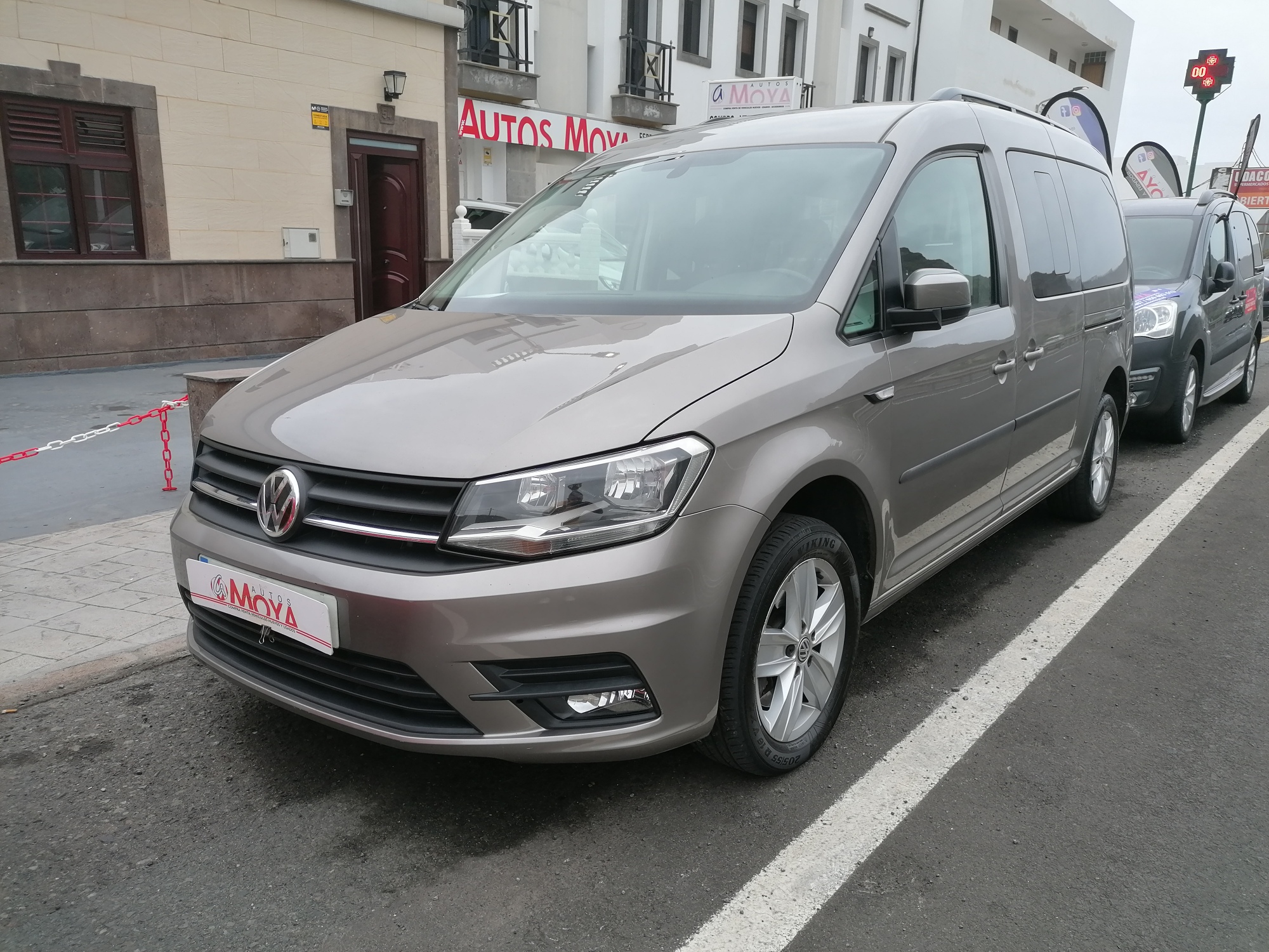 VOLKSWAGEN CADDY MAXI 2.0