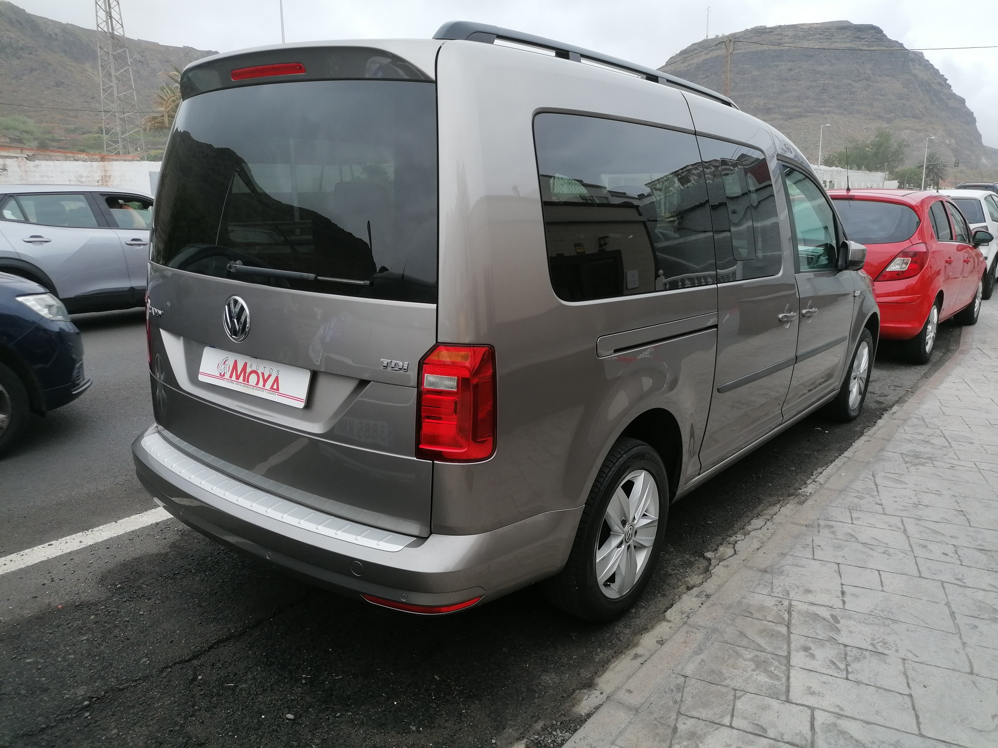VOLKSWAGEN CADDY MAXI 2.0
