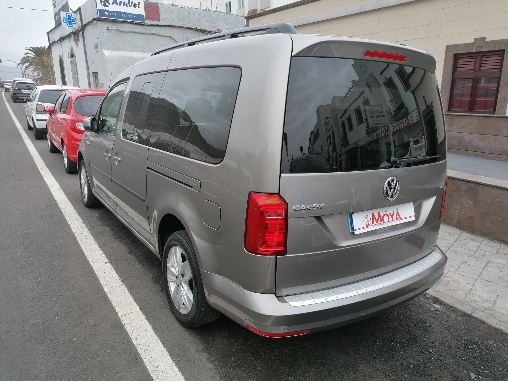 VOLKSWAGEN CADDY MAXI 2.0