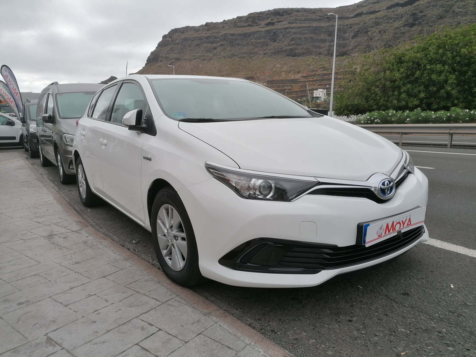 TOYOTA AURIS 1.8
