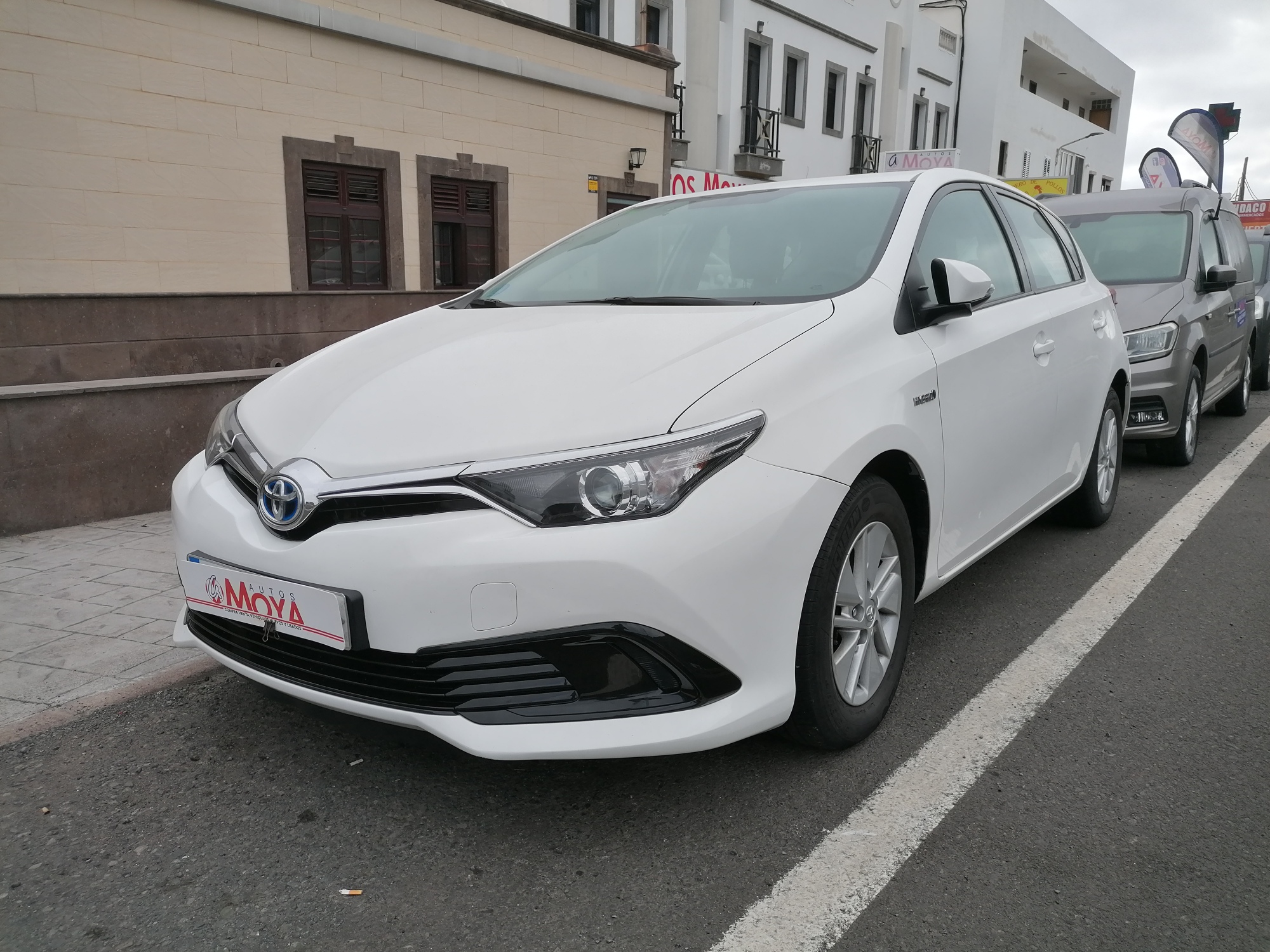 TOYOTA AURIS 1.8