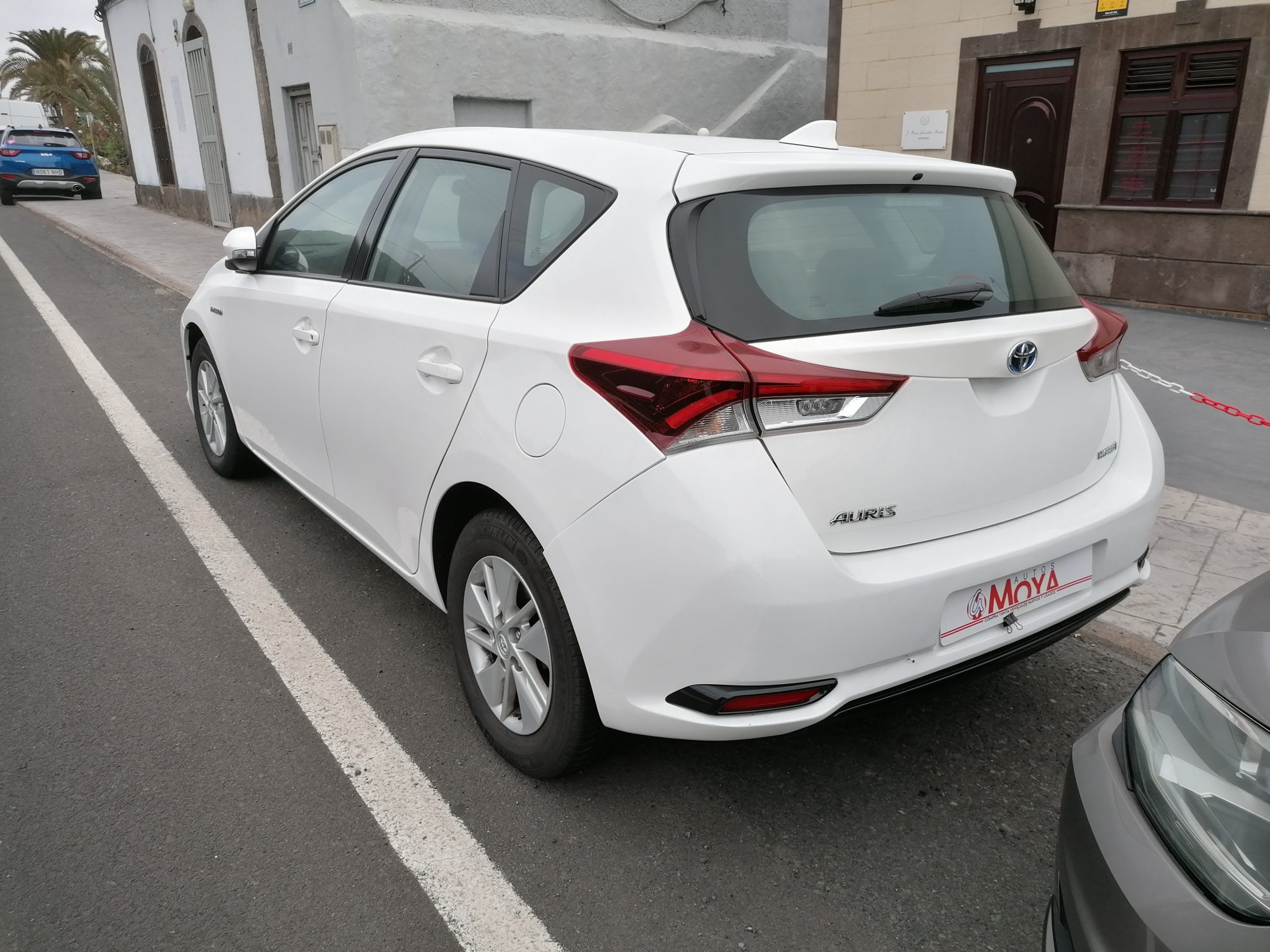 TOYOTA AURIS 1.8