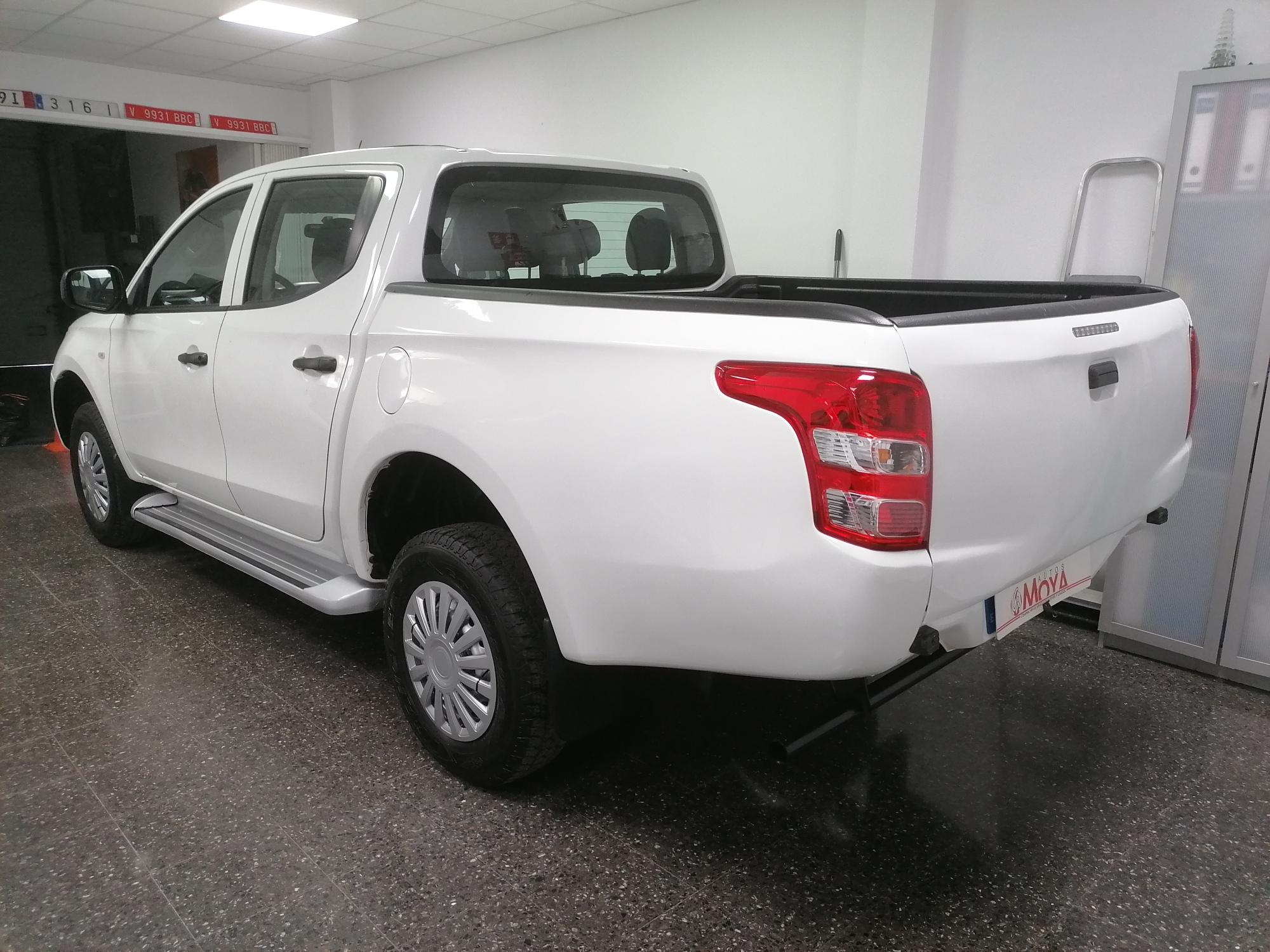 MITSUBISHI L200 2.4
