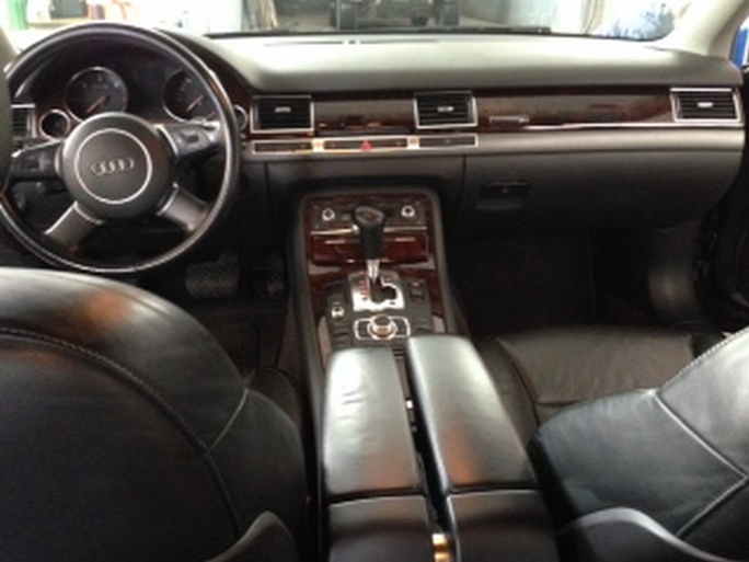 
								Audi A8 lleno									