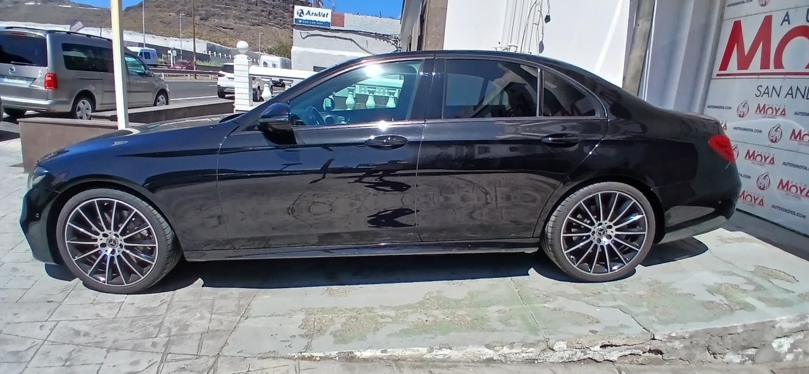 
								Mercedes E400 3.0 lleno									