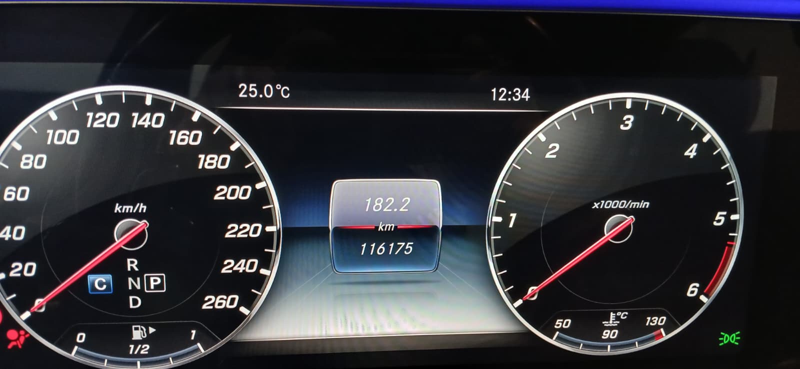 
								Mercedes E400 3.0 lleno									