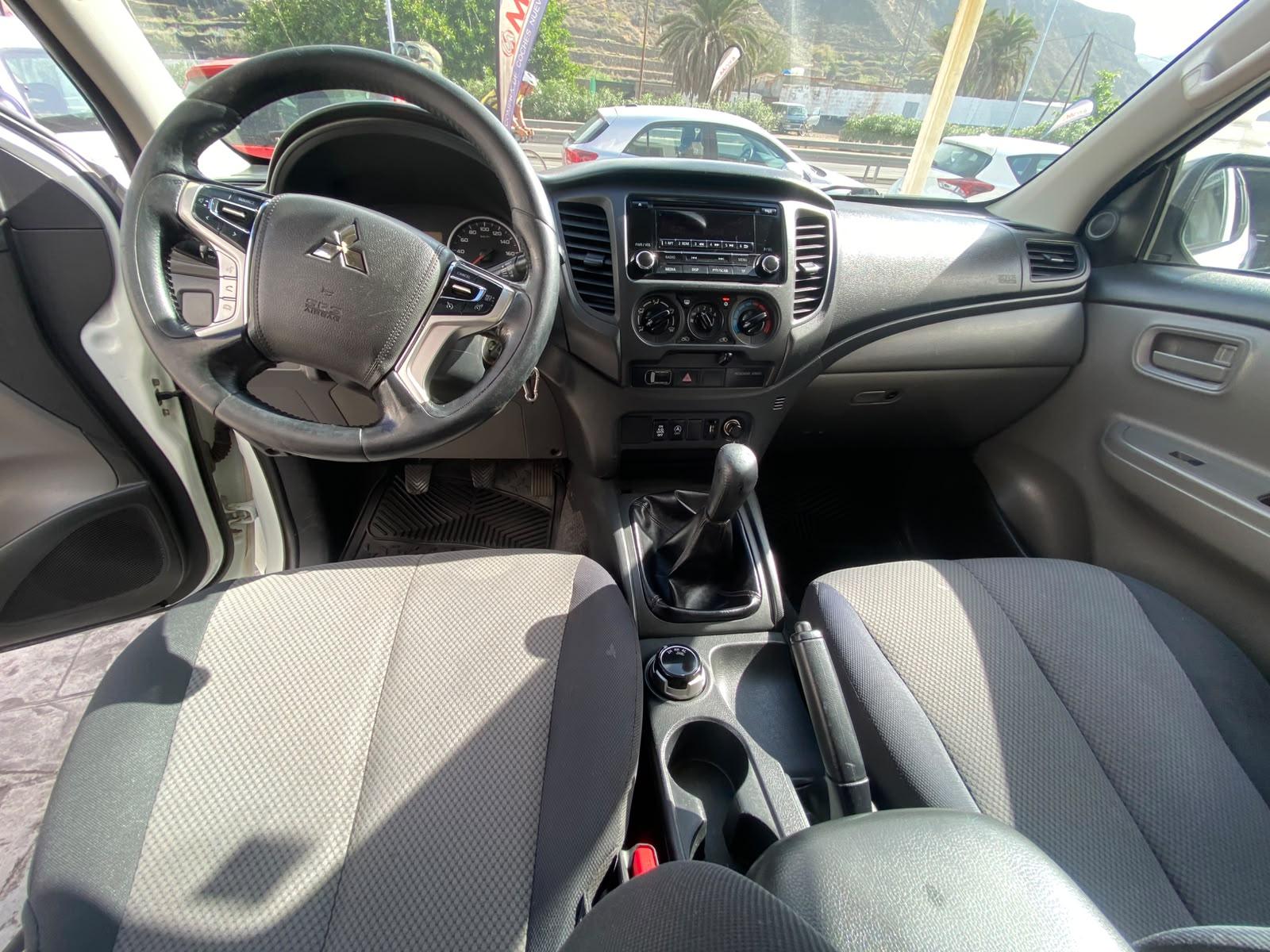 MITSUBISHI L200 2.4