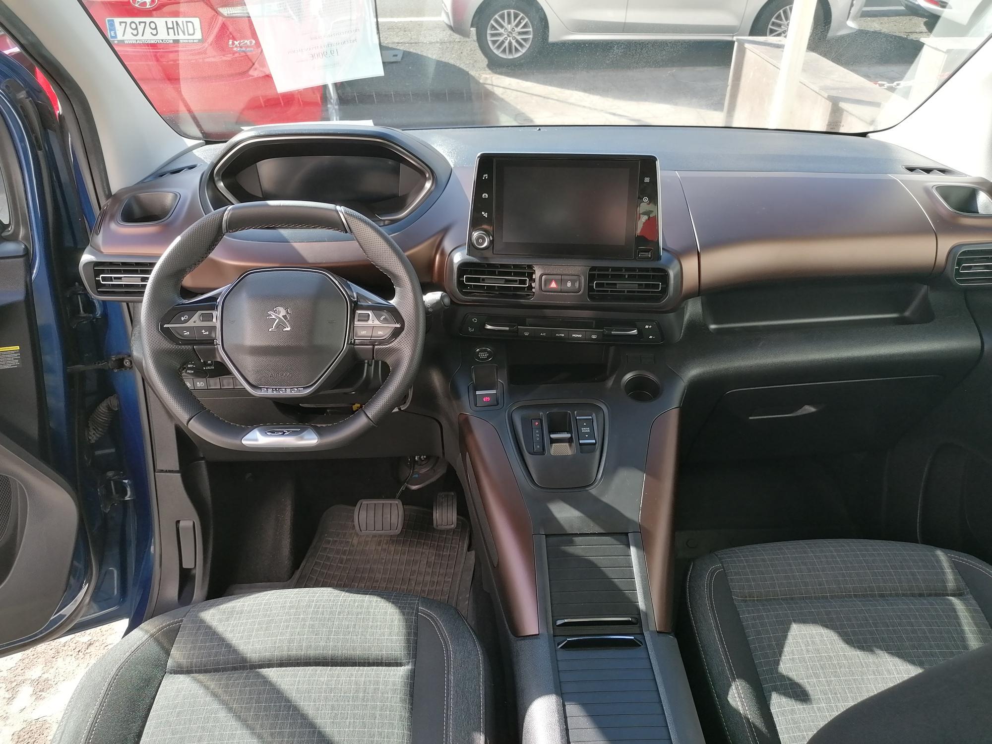 PEUGEOT E-RIFTER