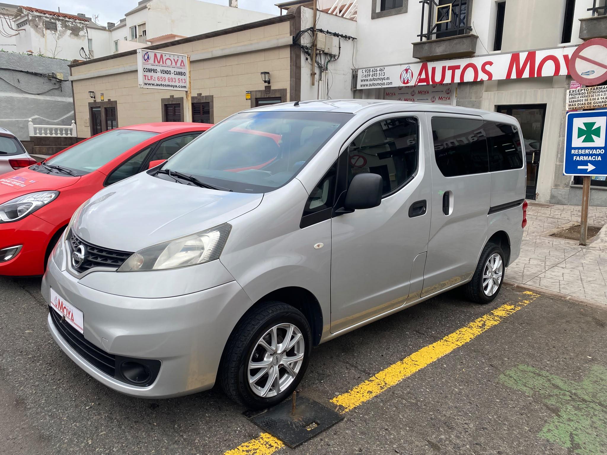 NISSAN NV200